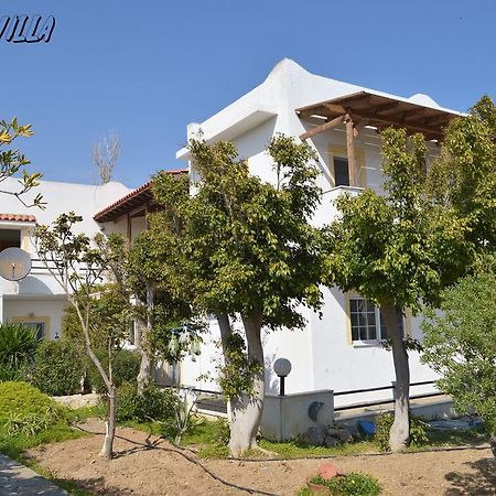 Adonis Villa 코츠나리 외부 사진
